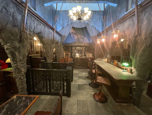 もしもこの世が舞台なら、楽屋はどこにあるのだろう