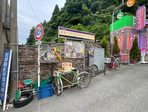 もしもこの世が舞台なら、楽屋はどこにあるのだろう