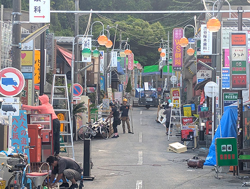 もしもこの世が舞台なら、楽屋はどこにあるのだろう