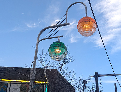 もしもこの世が舞台なら、楽屋はどこにあるのだろう