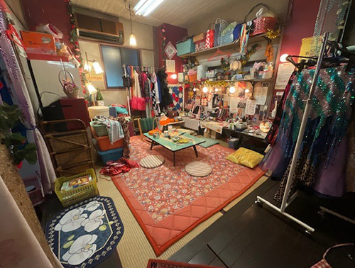 もしもこの世が舞台なら、楽屋はどこにあるのだろう