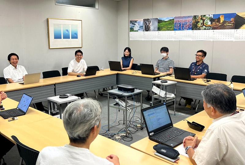 部会も和気あいあいの雰囲気で！