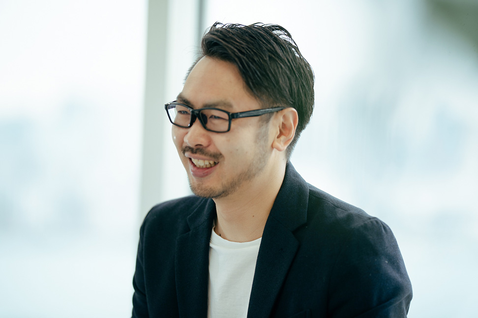 映画制作部 梶本 圭