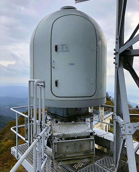 筑波山 筑波基地のレドーム
